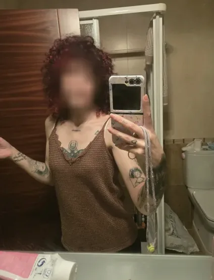 Anna, 36