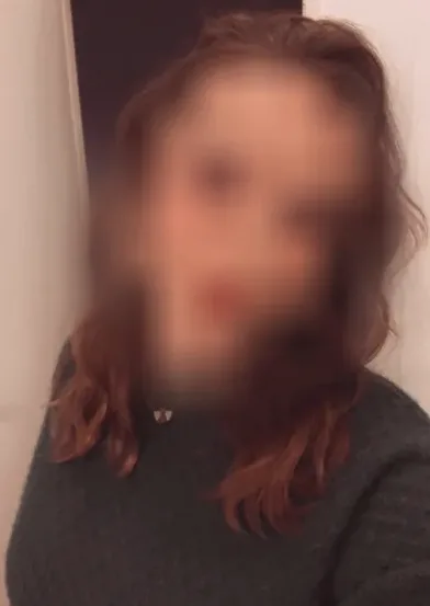 Anna, 27