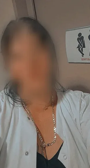 Cara, 33