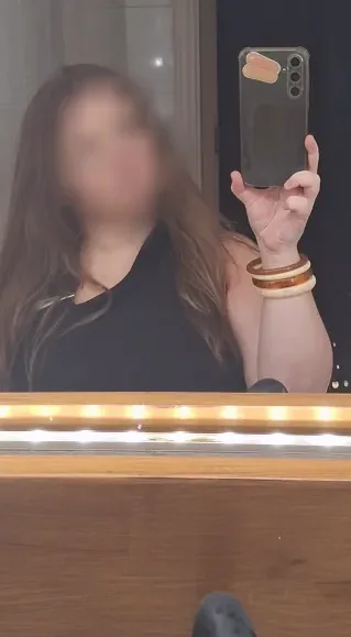 Carina, 19