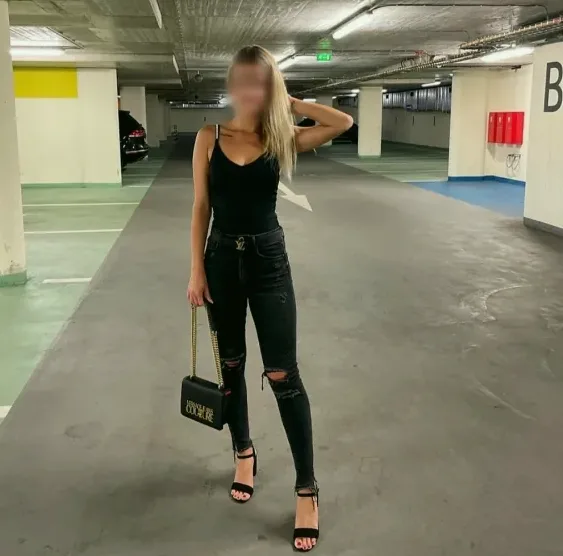 Greta, 21