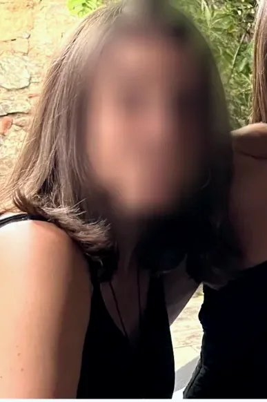 Neele, 33
