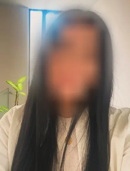 Viktoria, 37