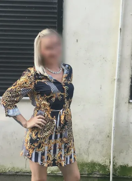 Wiebke, 34